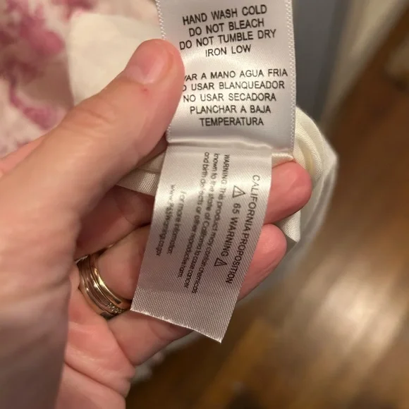 NWT Hyacinth House by Tuckernuck Woodland Wilma Midi Dress in a pink white L. - Picture 8 of 8